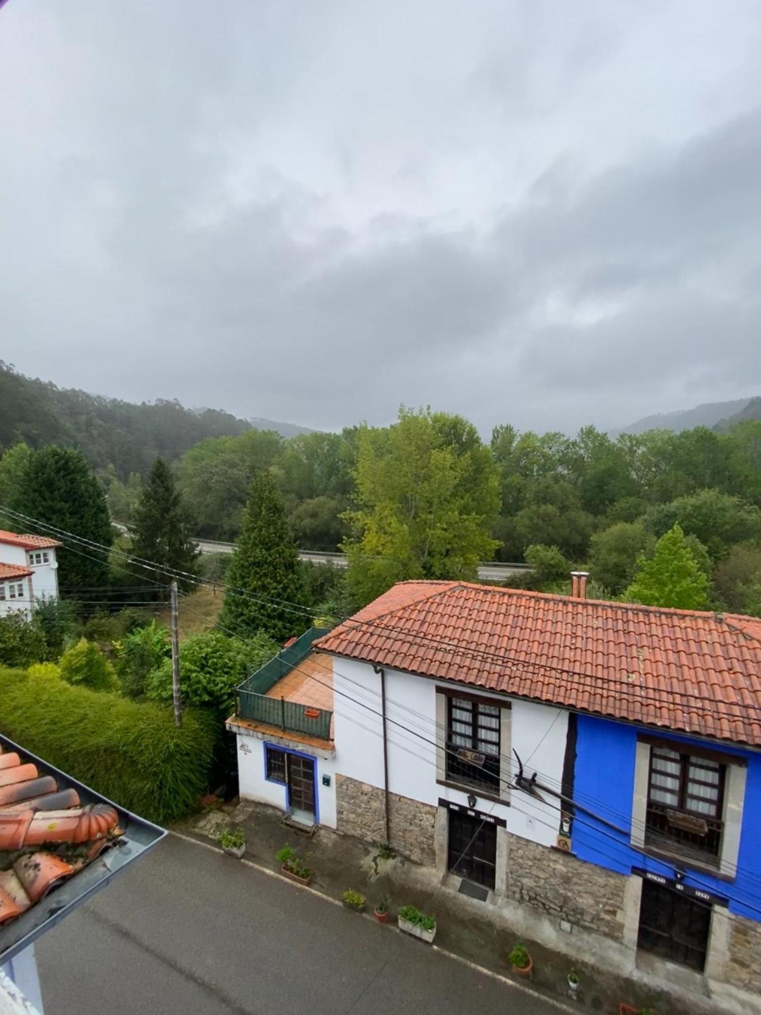 Corias Casona Junto Al Narcea Villa Exterior photo
